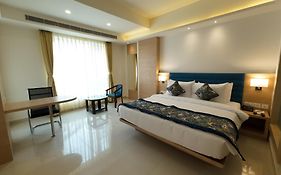 Hotel Surya Grand